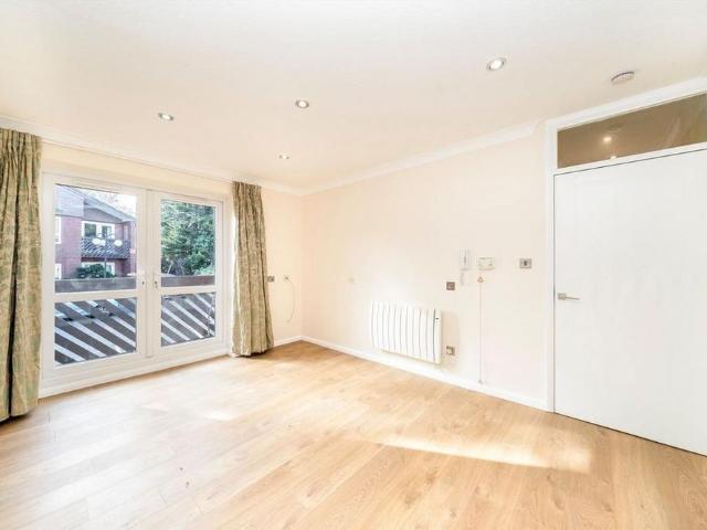 Apartment for rent in Tulse Hill, Greater London