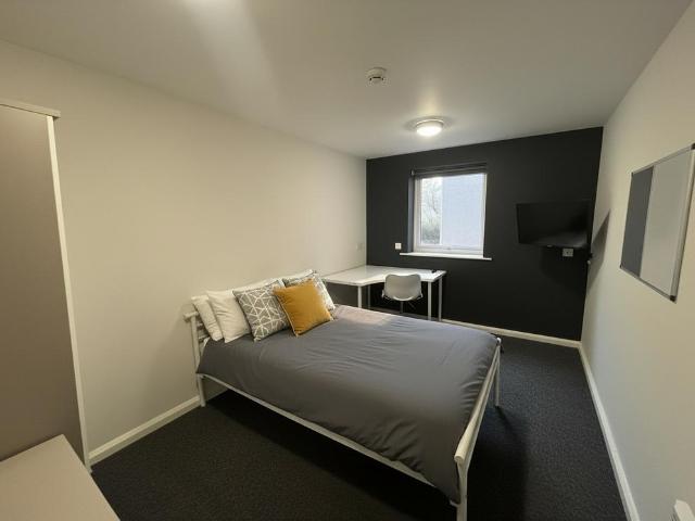 Flat for rent in Haddon, East Midlands
