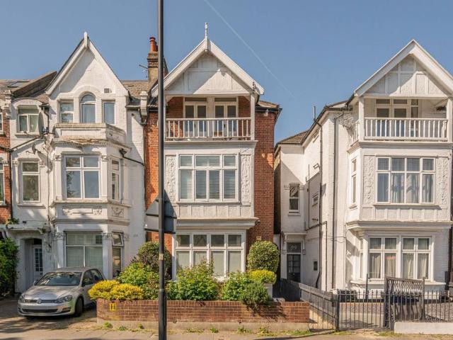 Flat for rent in Streatham Hill, Greater London