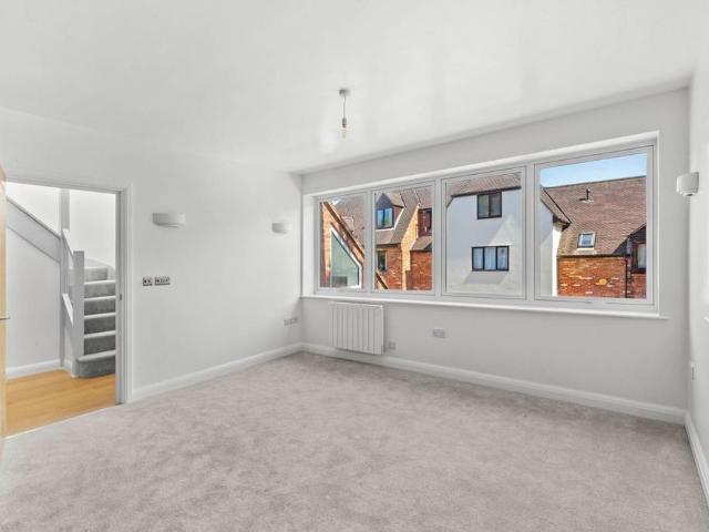 Apartment for rent in Monks Risborough, Princes Risborough