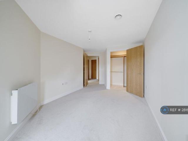 Apartment for rent in St James, Sandown Park