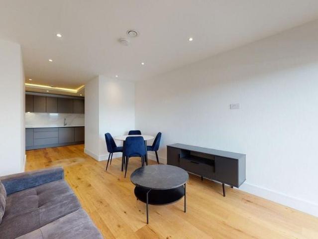Apartment for rent in London Borough of Hounslow, Spring Grove