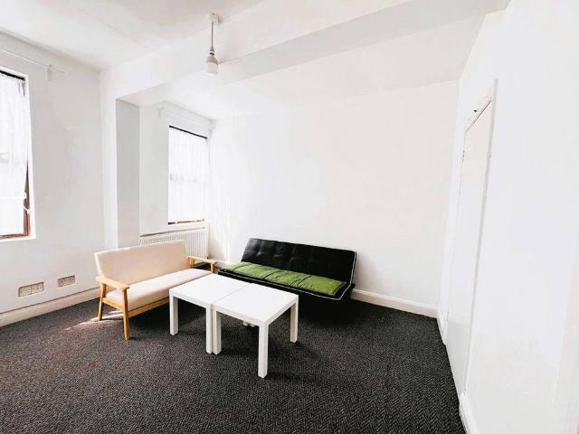 Apartment for rent in London Borough of Ealing, Greater London
