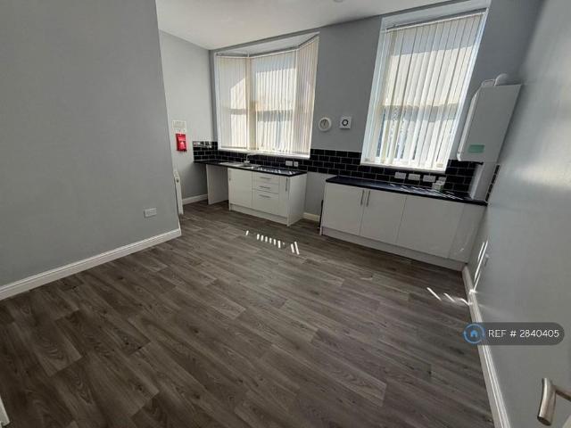 Apartment for rent in New Bold, St Helens