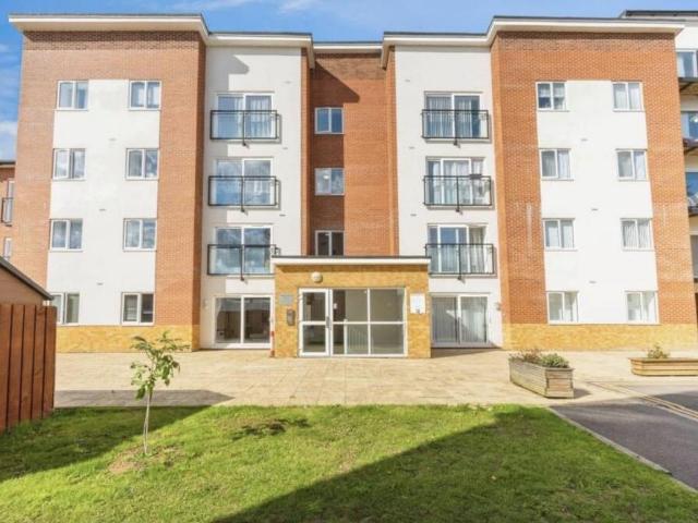 Flat for rent in Cauldwell, Bedford