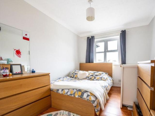 Apartment for rent in Slyfield, Westborough