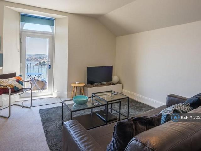 Apartment for rent in Upton, Torquay