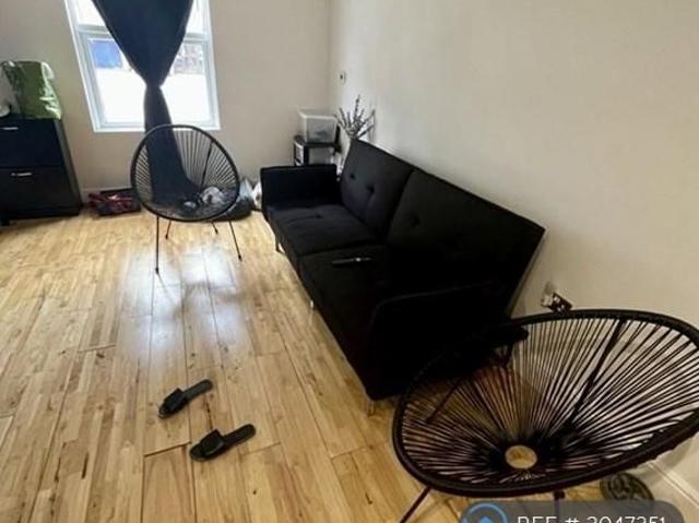 Apartment for rent in Red Hill, Surrey