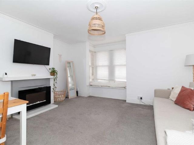 Apartment for rent in Worthing, West Sussex