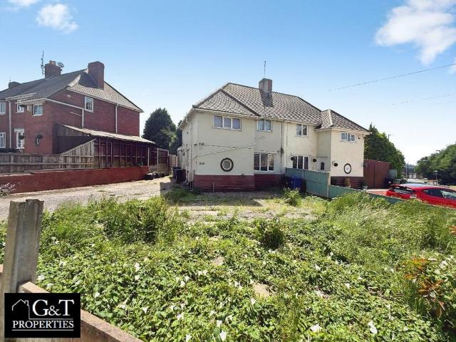 Flat for rent in Pensnett, West Midlands