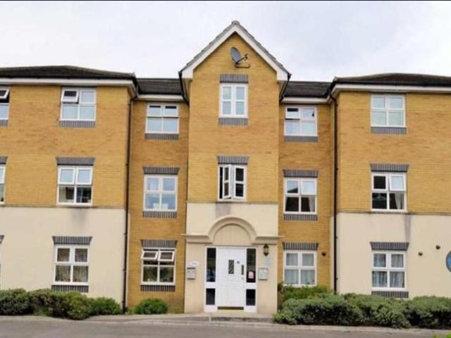 Flat for rent in Enborne, West Berkshire