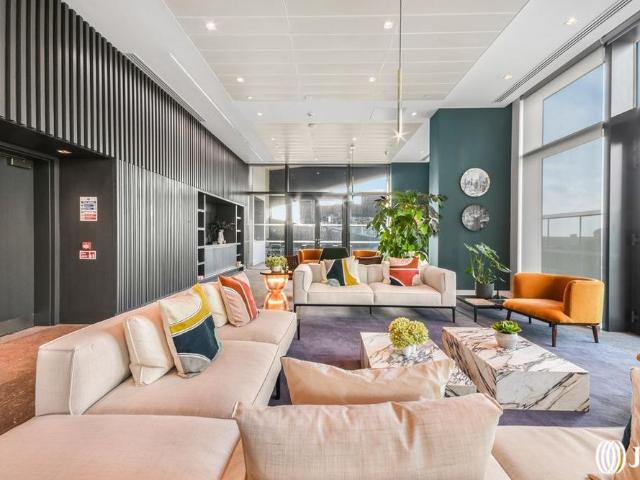 Apartment for rent in Isle Of Dogs, Isle Of Man