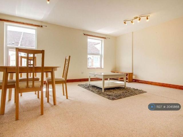 Apartment for rent in Rodbourne, Swindon