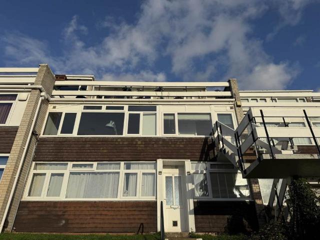 Flat for rent in St Loyes, Watergate