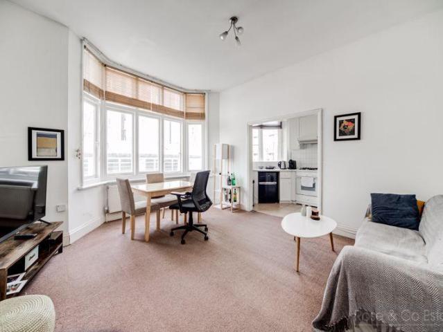 Flat for rent in South Hampstead, Isle Of Man