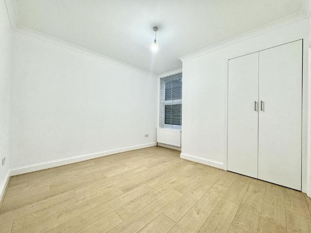 Apartment for rent in Upton, Acol