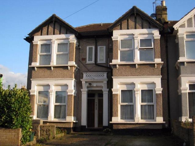 Flat for rent in Greater London