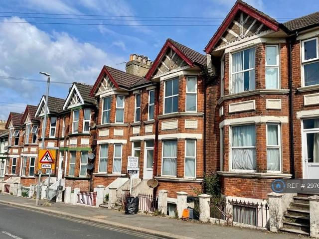 Flat for rent in Broomgrove, Guestling Green