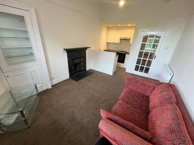 Apartment for rent in Broomhill, Scotland