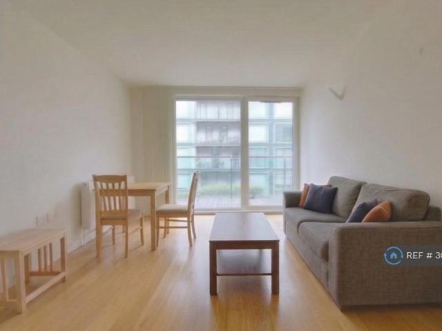 Apartment for rent in London Borough of Hillingdon, Greater London