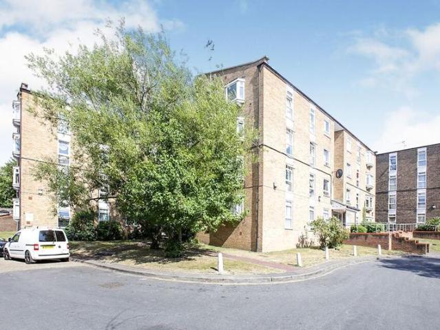 Apartment for rent in Sutton