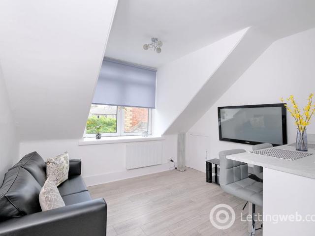 Apartment for rent in West End, Ballindoch
