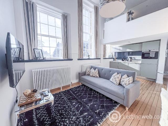 Apartment for rent in Powderhall, Broughton