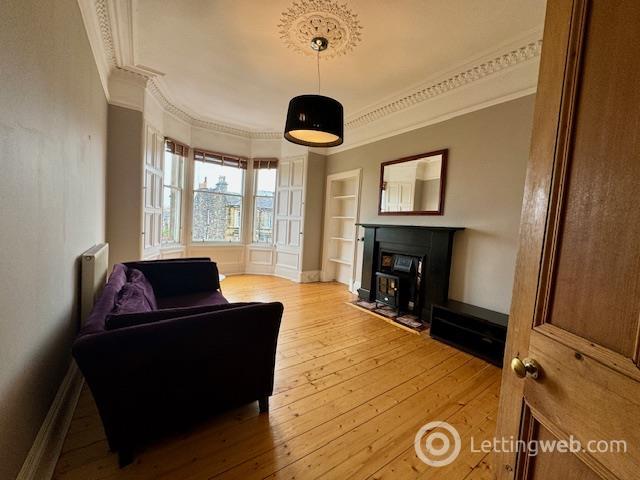 Apartment for rent in Hillside, Leith
