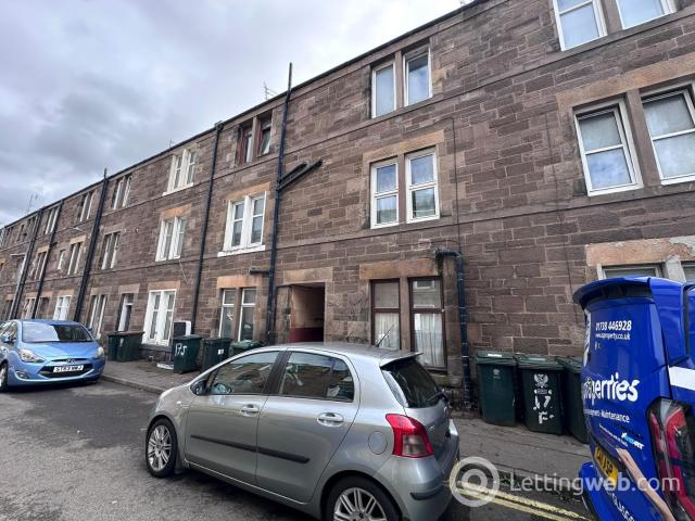 Apartment for rent in Moneydie, Scotland