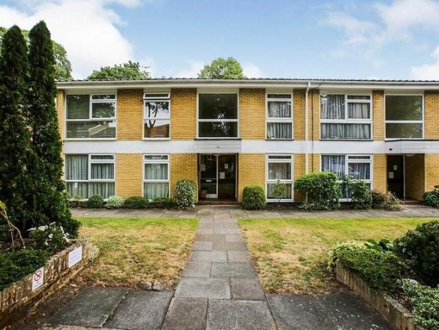 Apartment for rent in Wallington, Carshalton-on-the-Hill