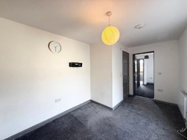 Apartment for rent in Shaw Lands, Pogmoor