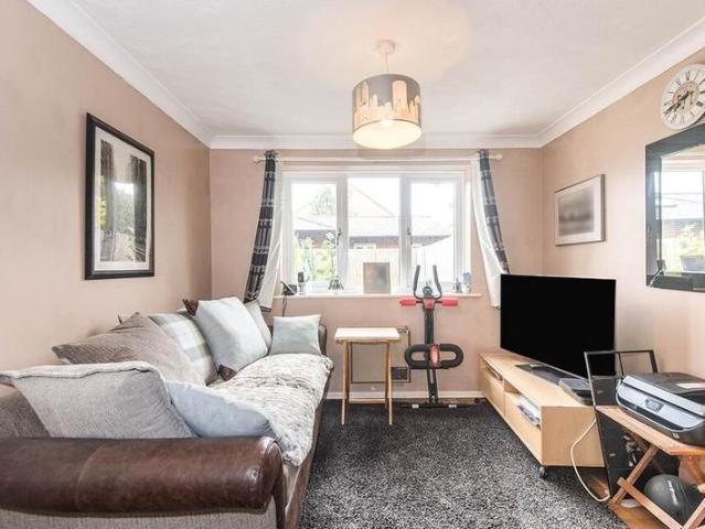 Apartment for rent in Sholing, Newtown