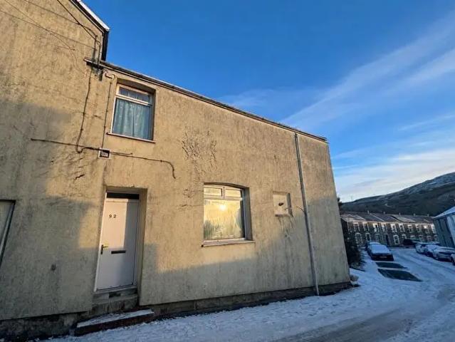 Apartment for rent in Maesteg, Nantyffyllon