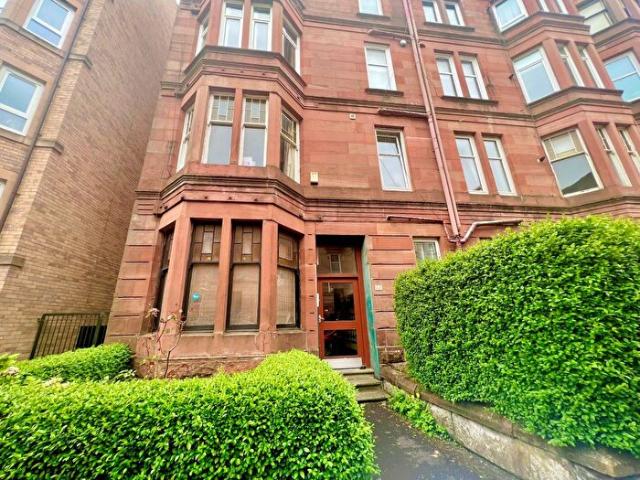Apartment for rent in Shawmoss, Shawlands