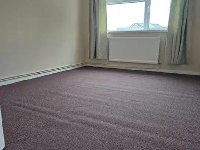 Apartment for rent in Newton, Wales