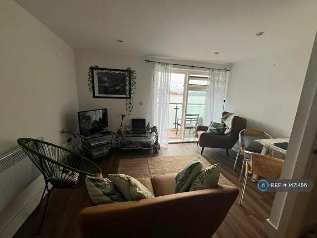 Apartment for rent in SA1 Swansea Waterfront, Nangreaves