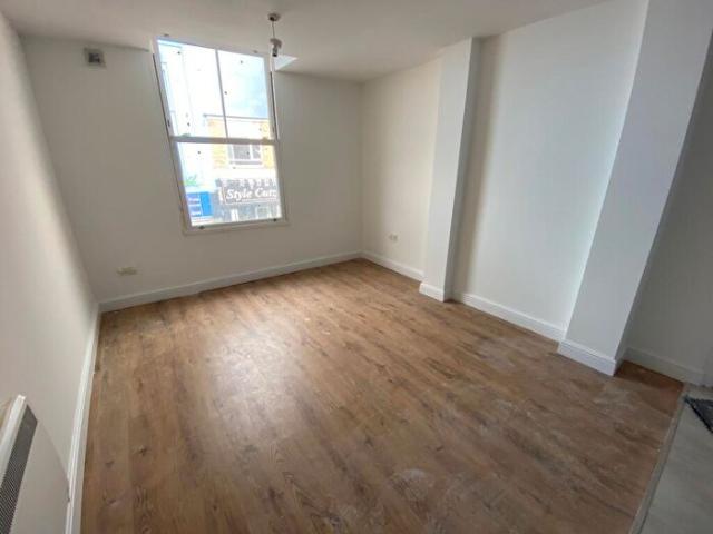 Apartment for rent in Caldermill, East Midlands