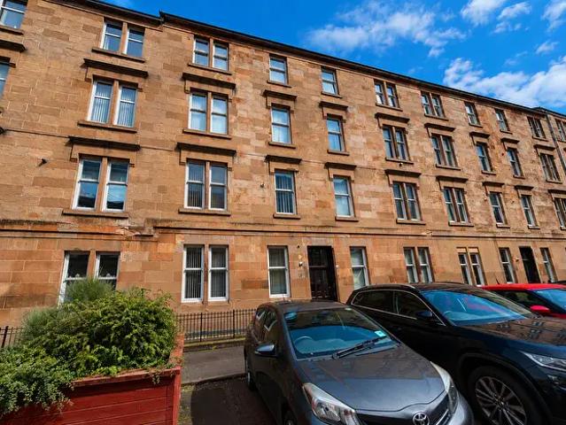 Apartment for rent in The Drives, Dennistoun
