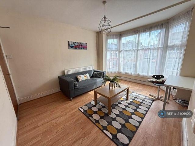 Apartment for rent in Highfields, Old Wharf