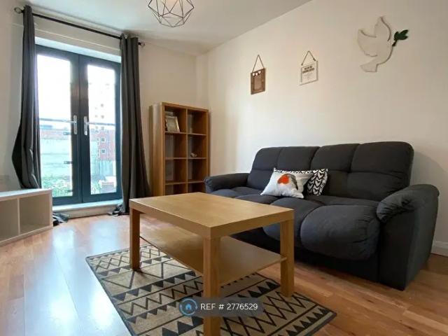 Apartment for rent in St Matthew's, Old Wharf