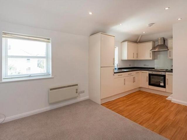 Apartment for rent in Lye Valley, The Slade