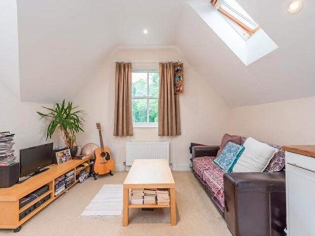 Apartment for rent in Highfield, The Slade
