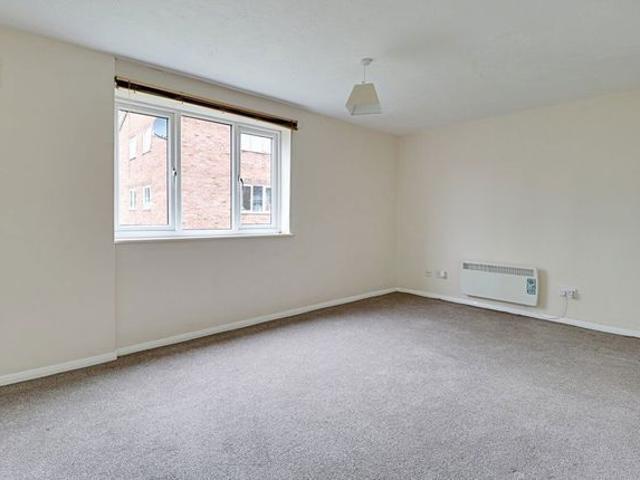 Apartment for rent in Bobblestock, Lower Bullingham