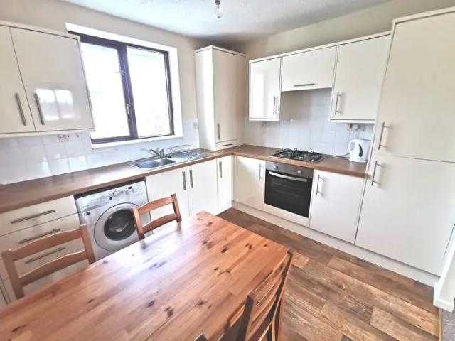 Apartment for rent in Nangreaves, Wales