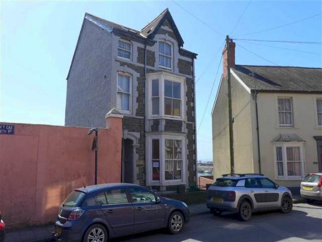 Apartment for rent in Waun Fawr, Wales