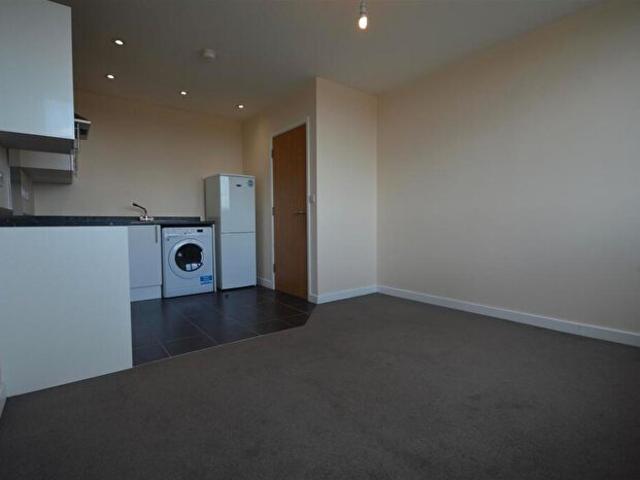 Apartment for rent in St Matthew's, Old Wharf