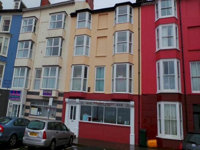 Apartment for rent in Waun Fawr, Wales