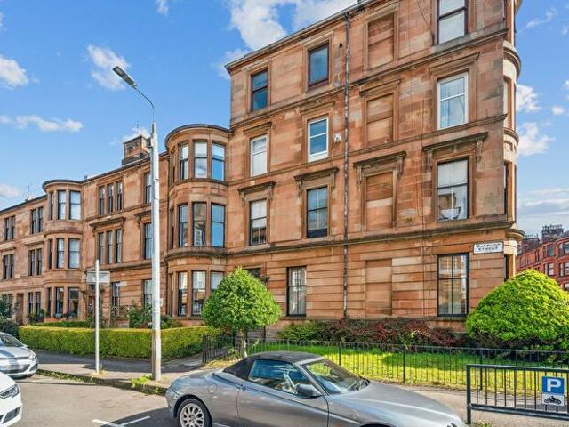 Apartment for rent in Dowanhill, Scotland