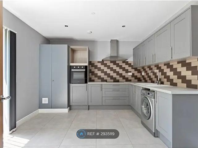 Apartment for rent in Hilltop, Vale