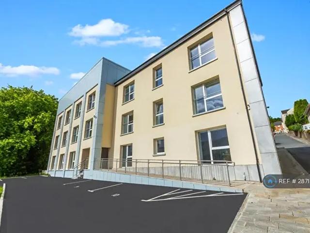 Apartment for rent in Hilltop, Ebbw Vale